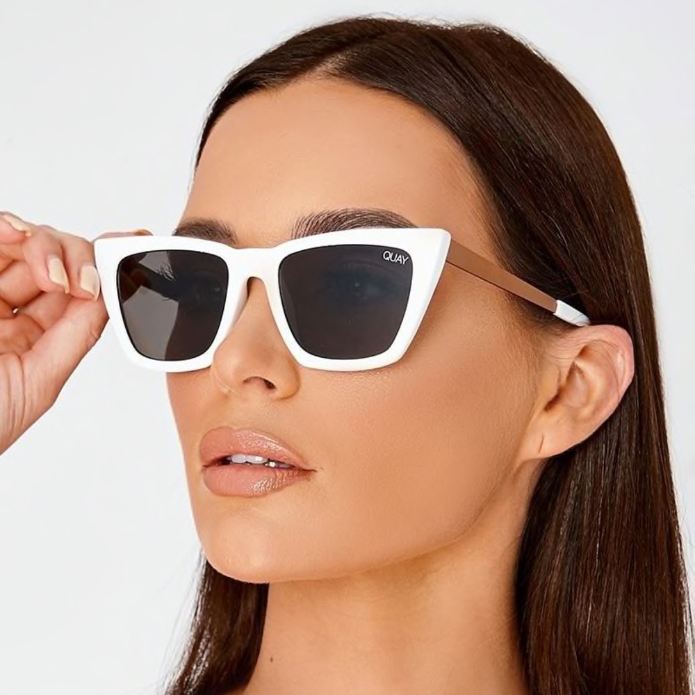 QUAY Australia x Desi Perkins - sunglasses